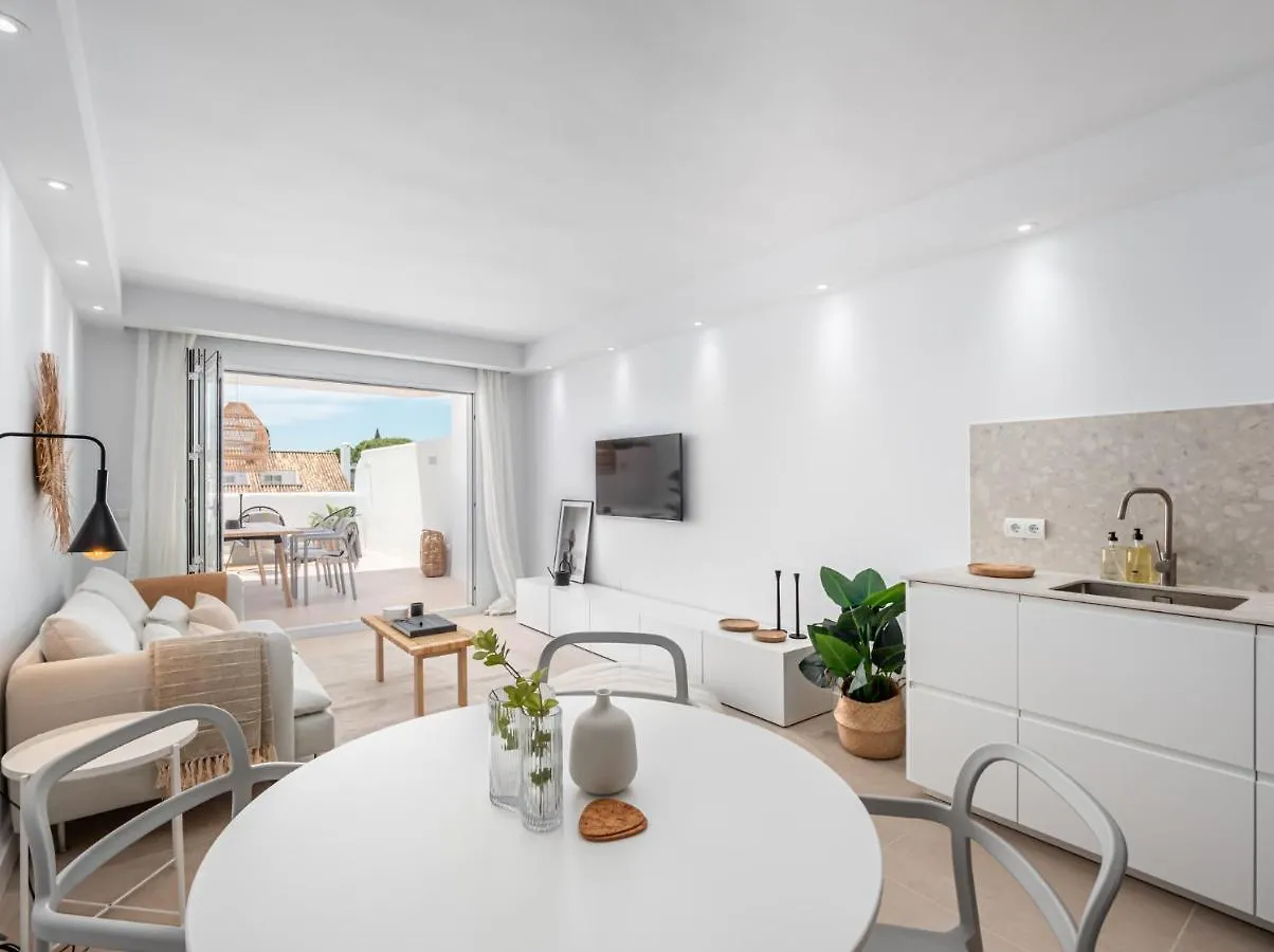 Apartment Fresh Renovated 2 Bed Apt In Best Location Rdr236 Marbella